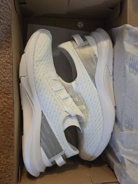 New Balance White and Cream Knit Slip-On Trainers